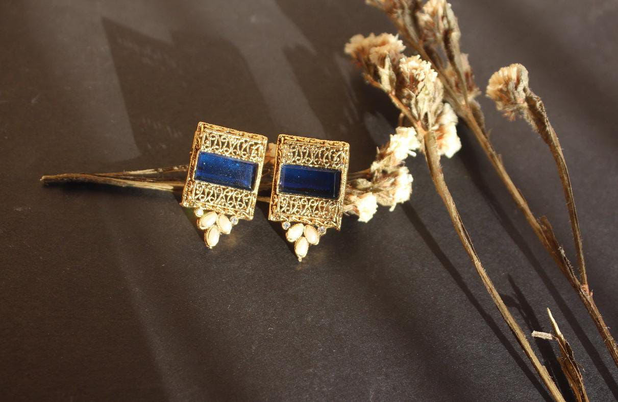 Zircon Gold-Plated Pear Earrings