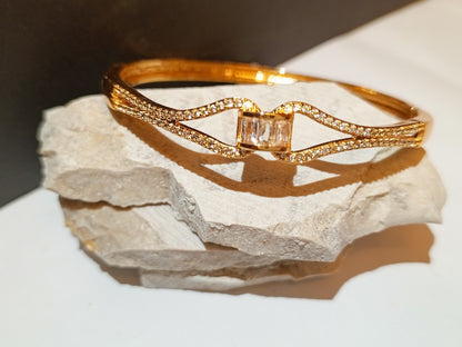Geometric Accent Bracelet Bangle