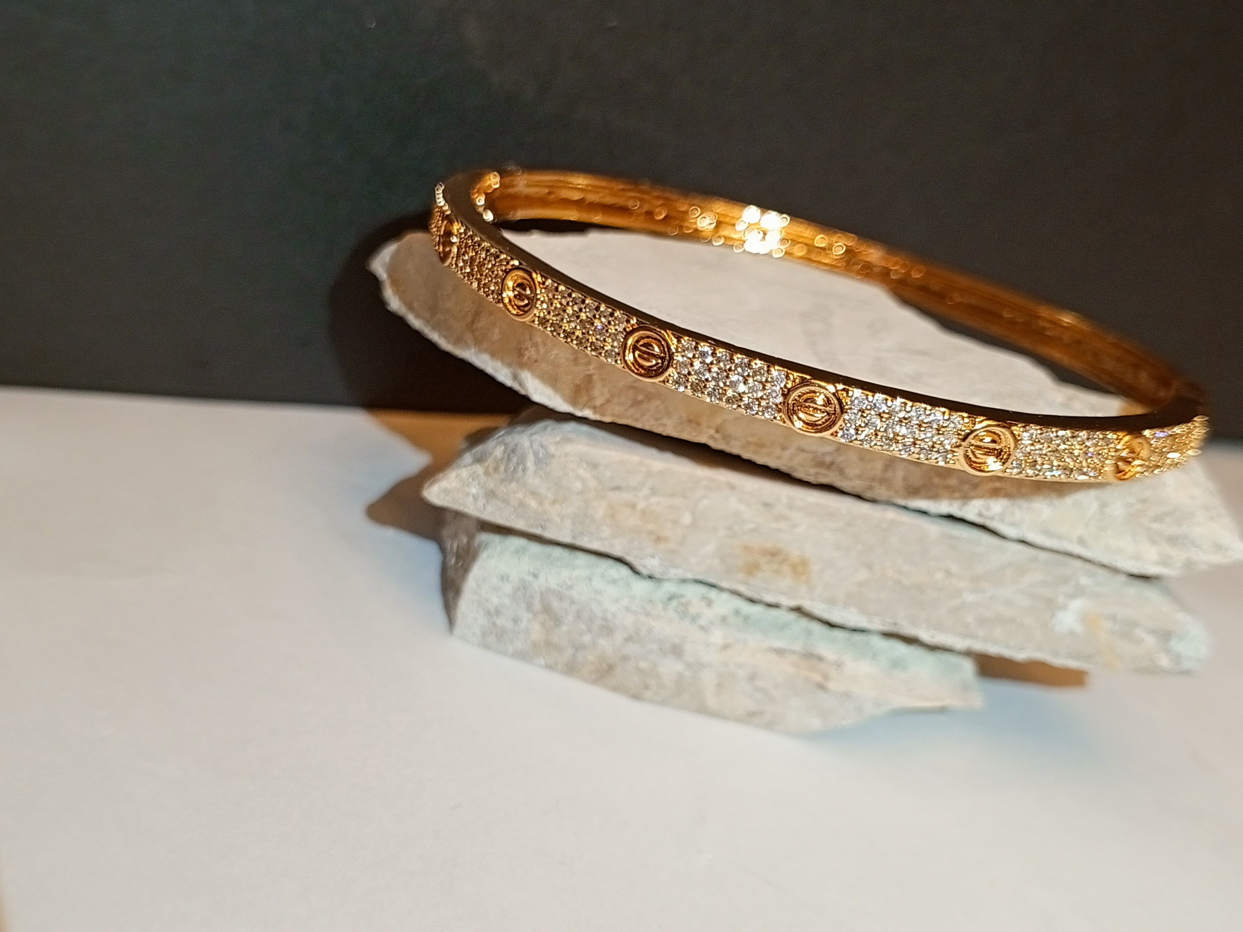 Glittering Crystal Bangle