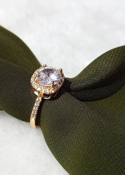 Gold Solitaire Halo Ring
