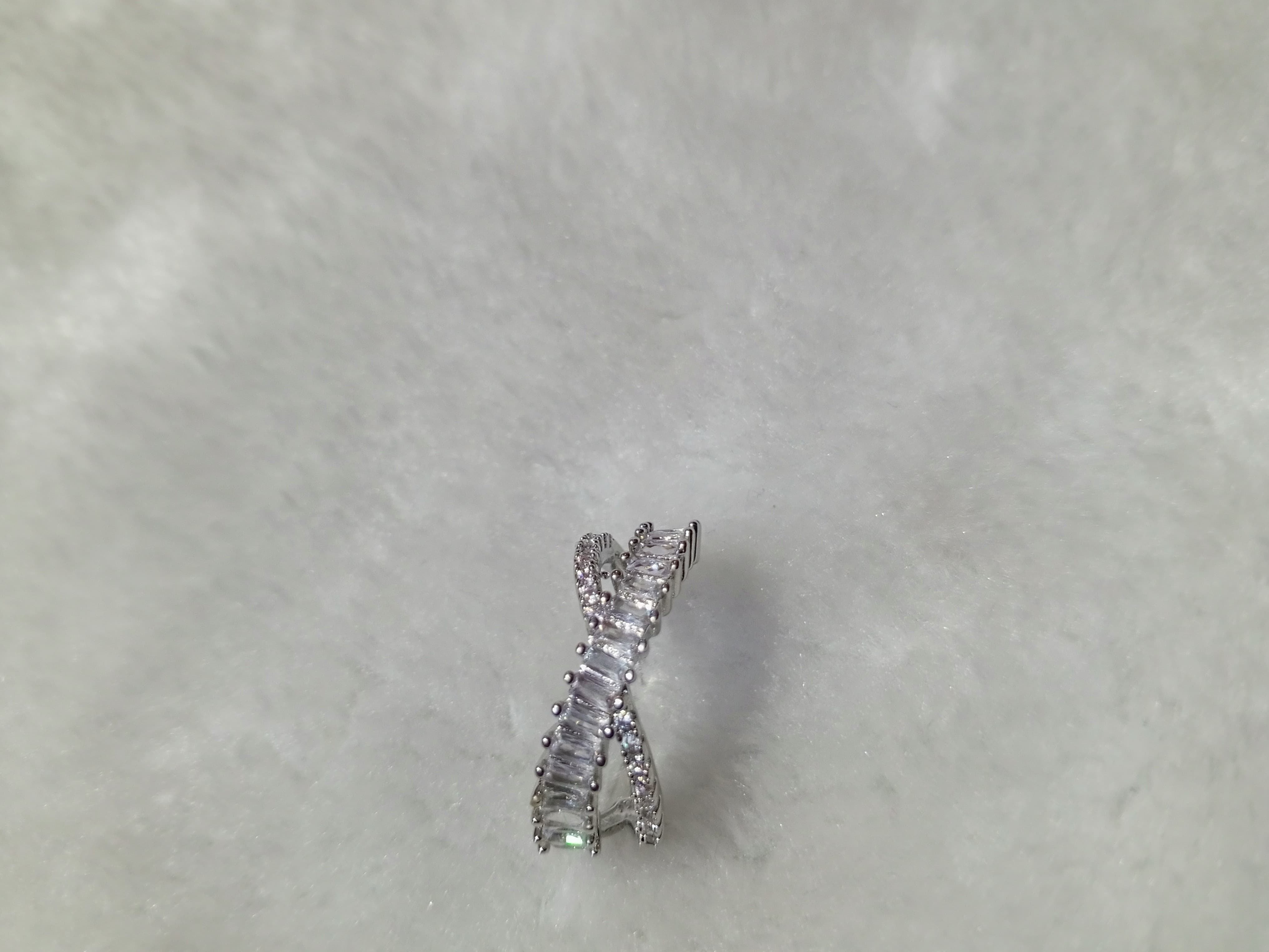 Adjustable Criss-Cross Zircon Ring
