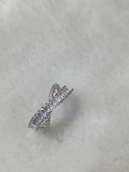 Adjustable Criss-Cross Zircon Ring