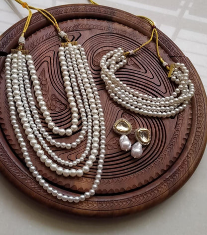 Pearl Choker with Kundan & Mother of Pearl