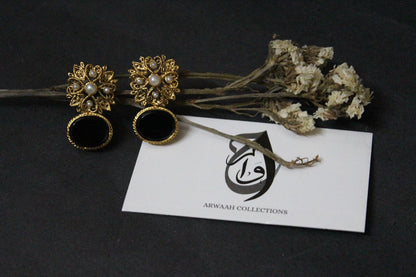 Elegant Zircon flower with Stone