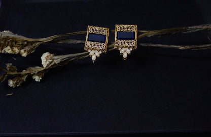 Zircon Gold-Plated Pear Earrings