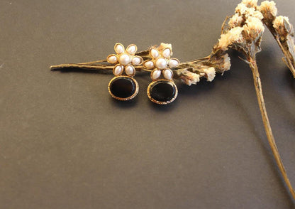 Ruby Egyptian with Pearl Flower