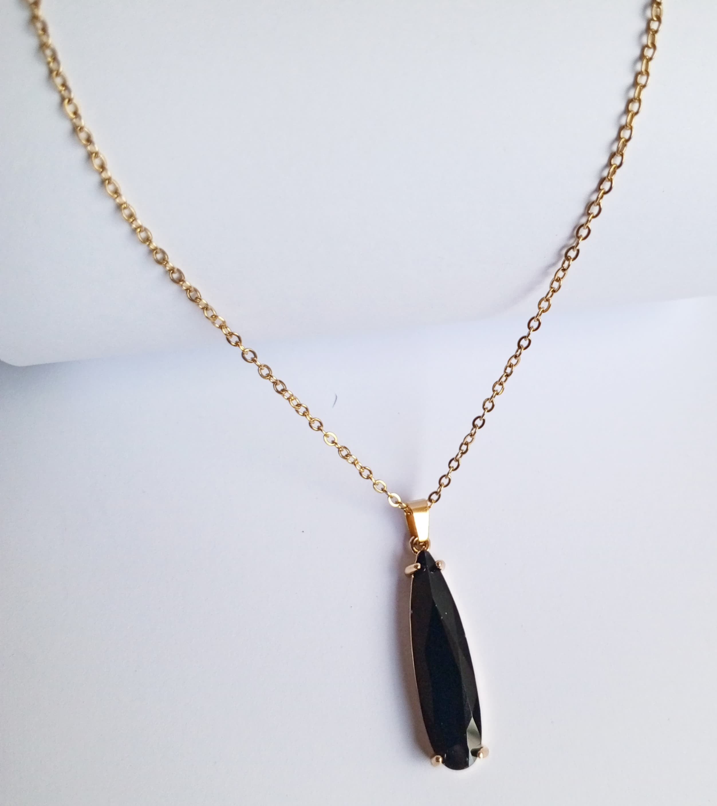 Noor Drop Pendant Necklace – By Arwaah Collections