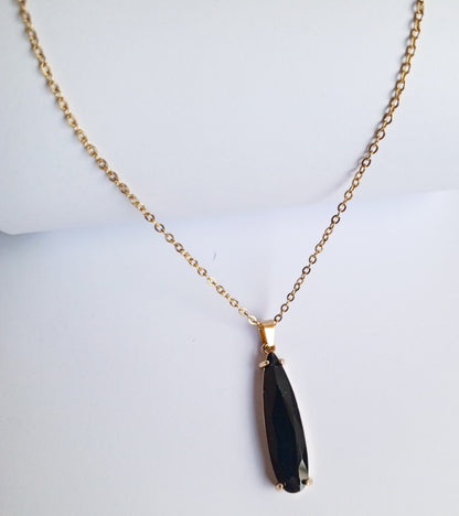 Noor Drop Pendant Necklace – By Arwaah Collections
