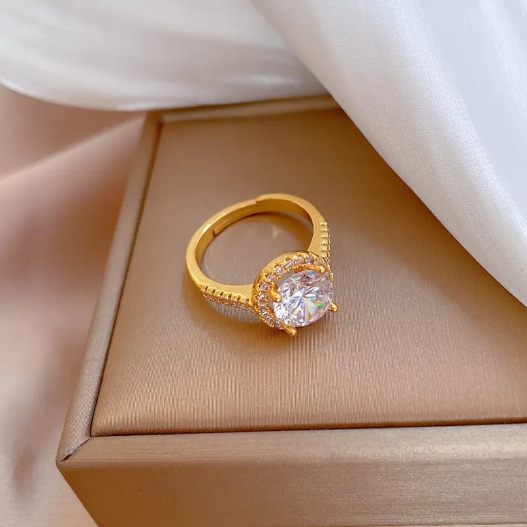 Golden Spark Adjustable Oval Zircon Ring