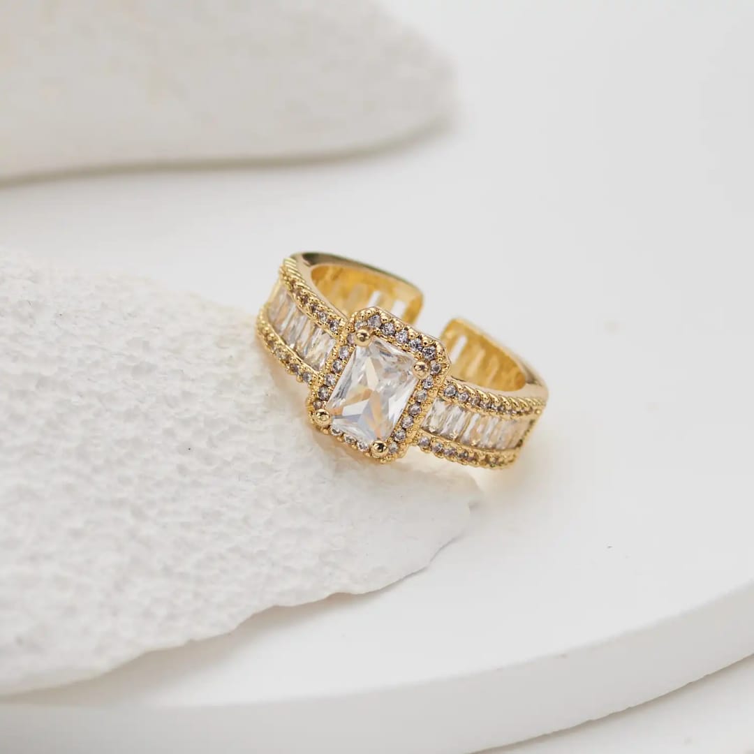 Royal Radiance Adjustable Zircon Ring – Golden