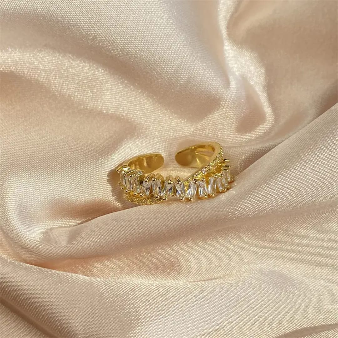 Adjustable Criss-Cross Zircon Ring